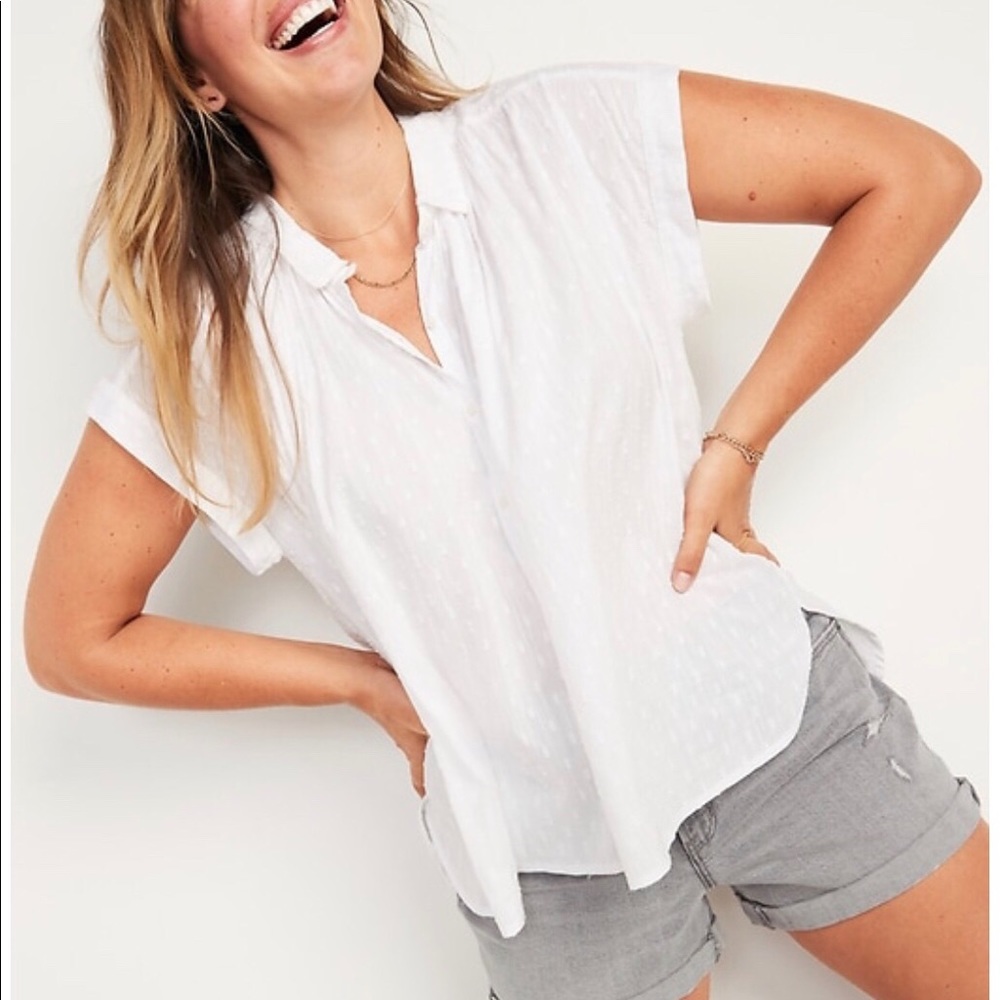 Old Navy Textured Clip Dot short sleeve L